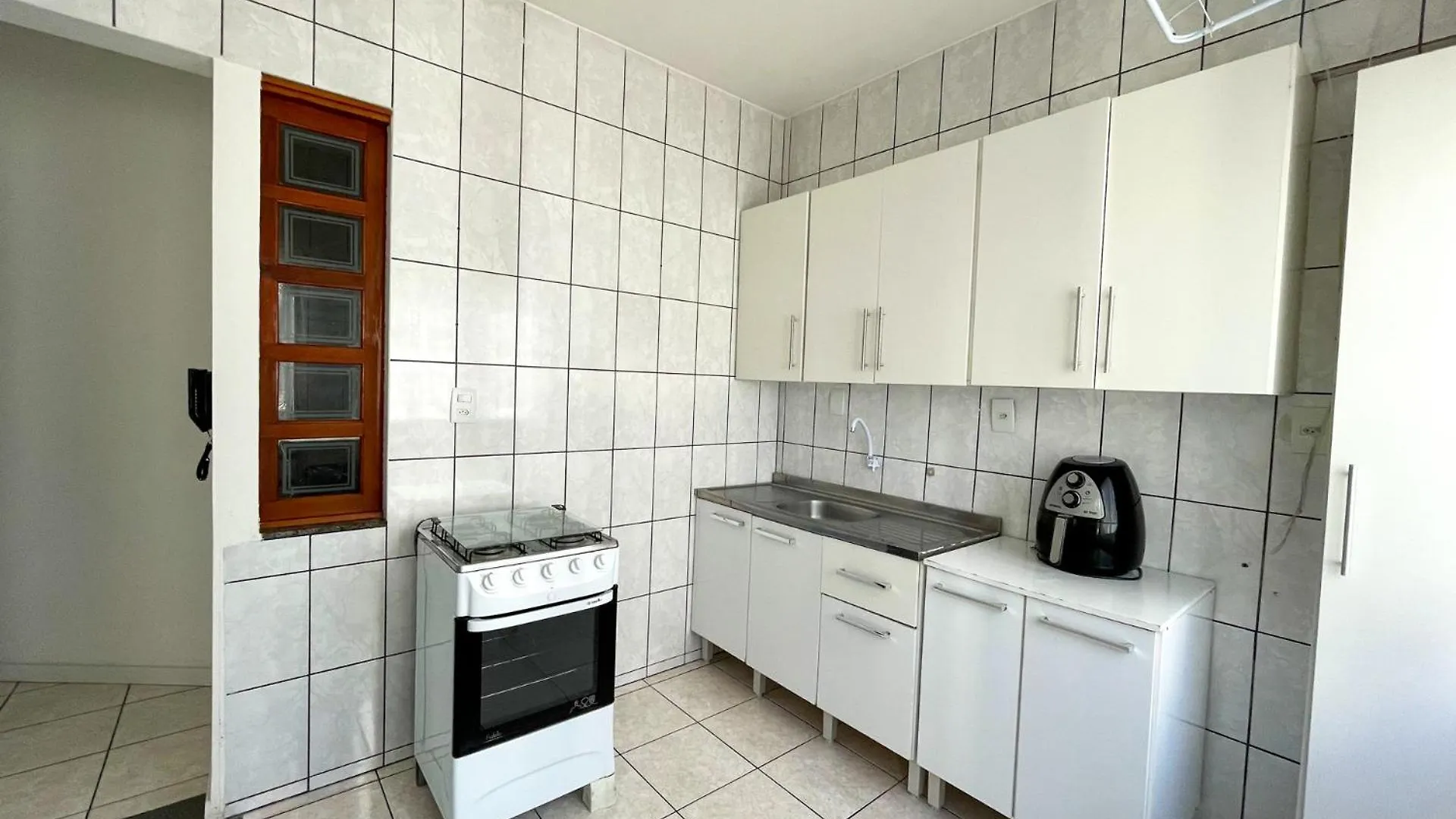 Apartmán 350 Metros Da Praia Central Na Avenida Brasil Proximo A Roda Gigante E Shopping Atlantico Balneário Camboriú