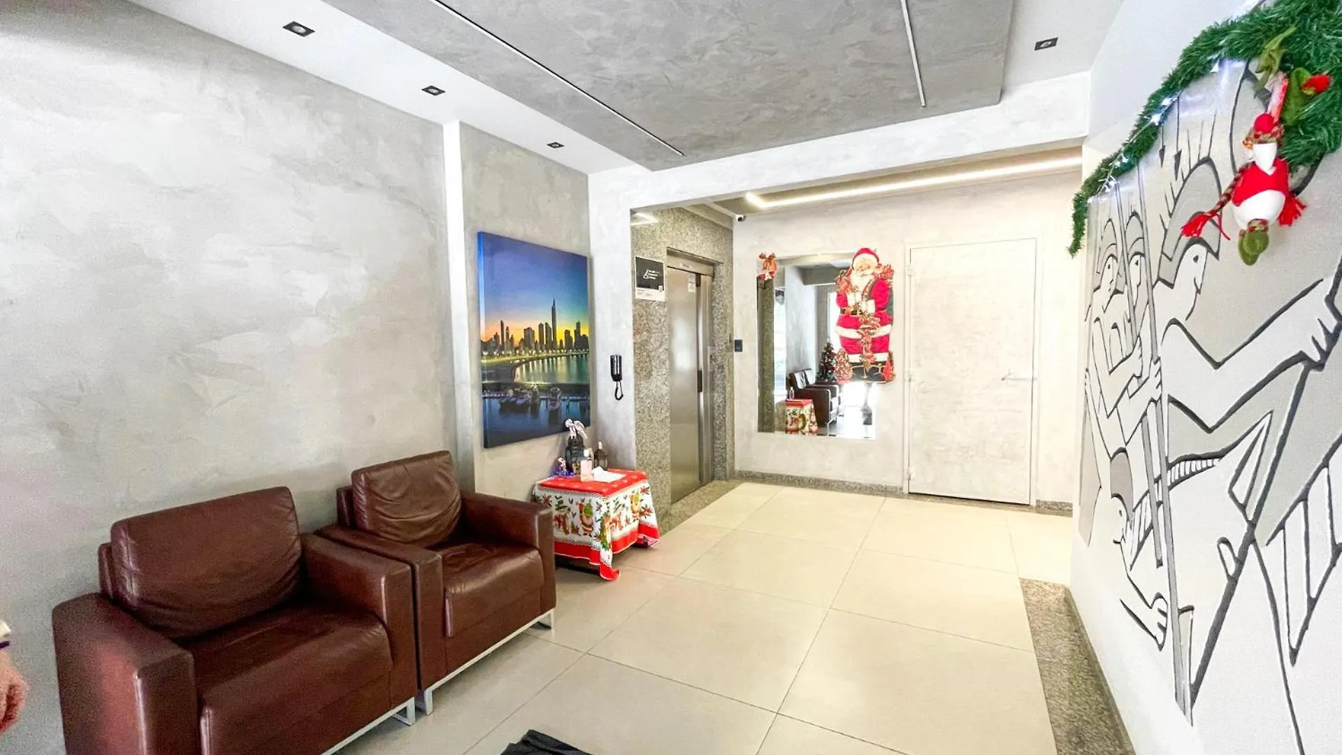 Apartment 350 Metros Da Praia Central Na Avenida Brasil Proximo A Roda Gigante E Shopping Atlantico Balneario Camboriu Brazil