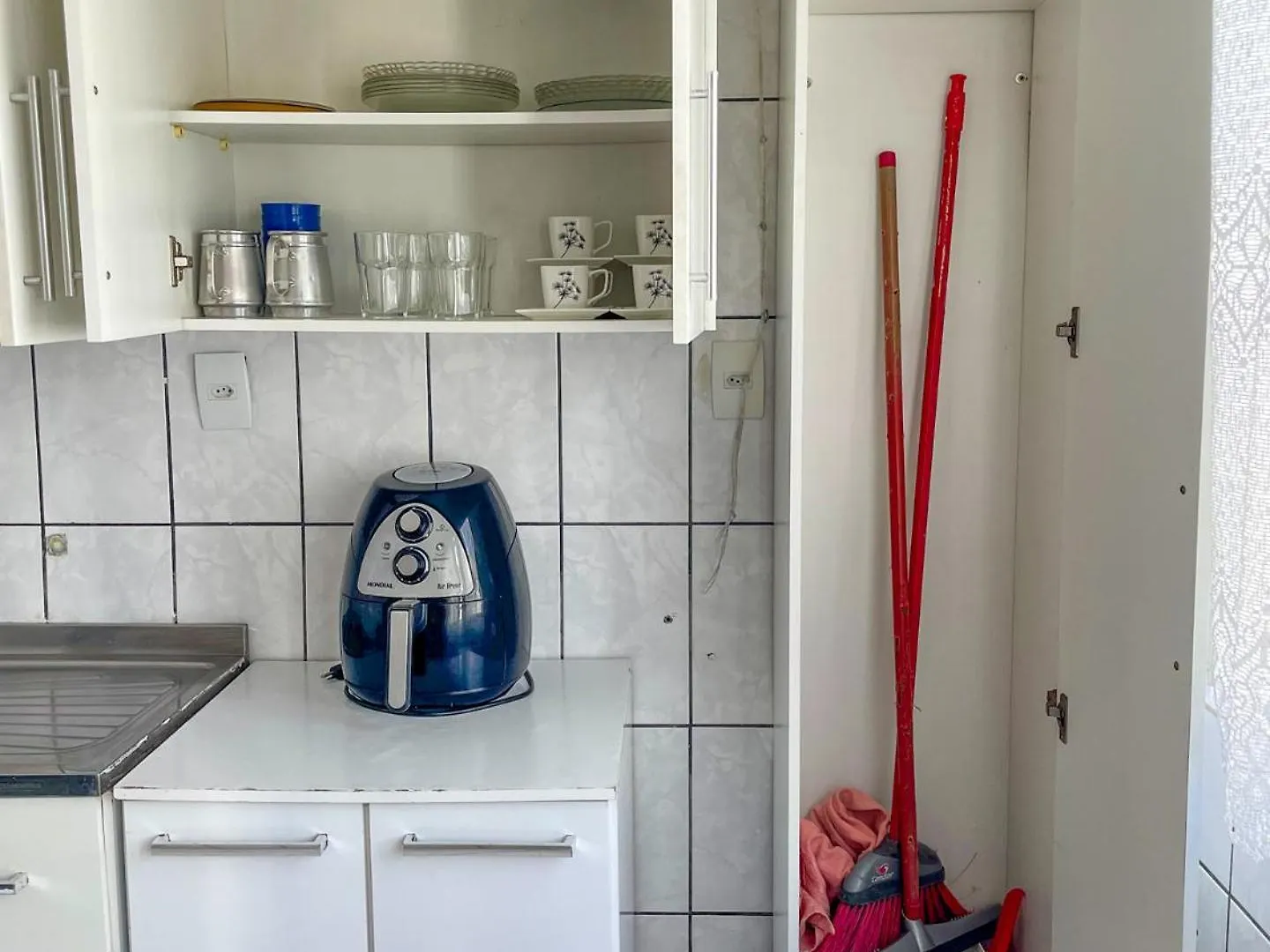 Apartment 350 Metros Da Praia Central Na Avenida Brasil Proximo A Roda Gigante E Shopping Atlantico Balneario Camboriu Brazil