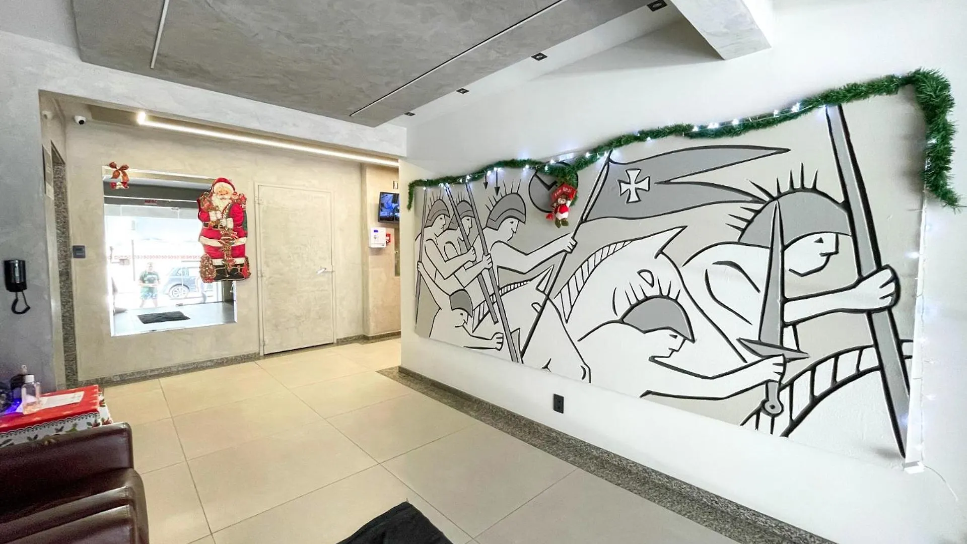 350 Metros Da Praia Central Na Avenida Brasil Proximo A Roda Gigante E Shopping Atlantico Balneario Camboriu